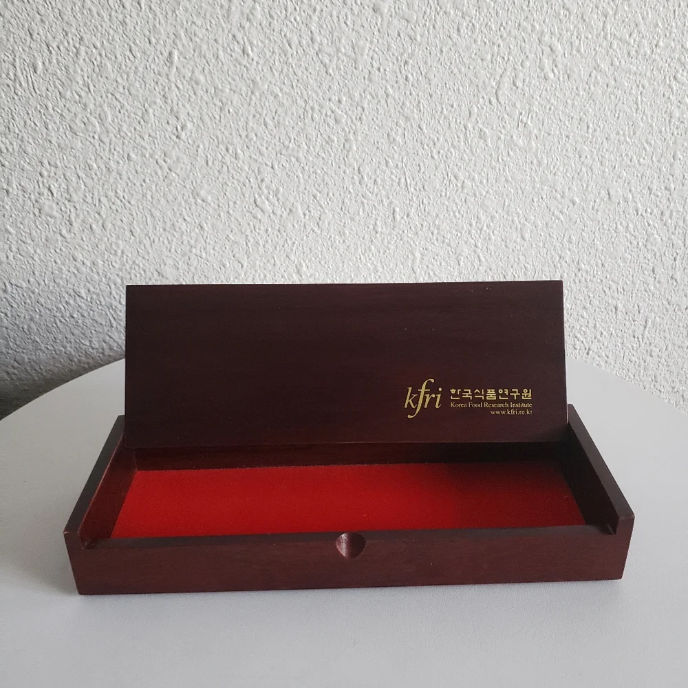 IMart vintage jewelry